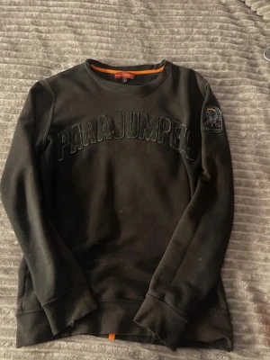 Parajumper sweatshirt  - Använder inte längre 
