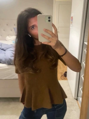 Tröja - Snygg kortärmad tröja som aldrig blivit använd💕 