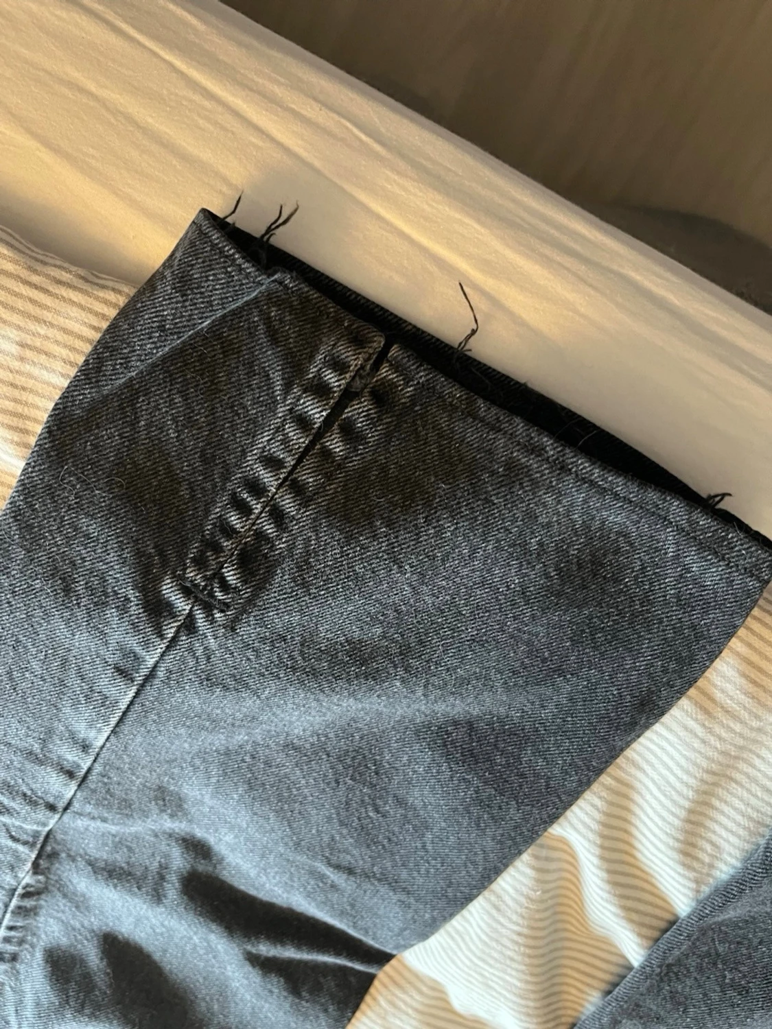 Svarta jeans med slits - 1