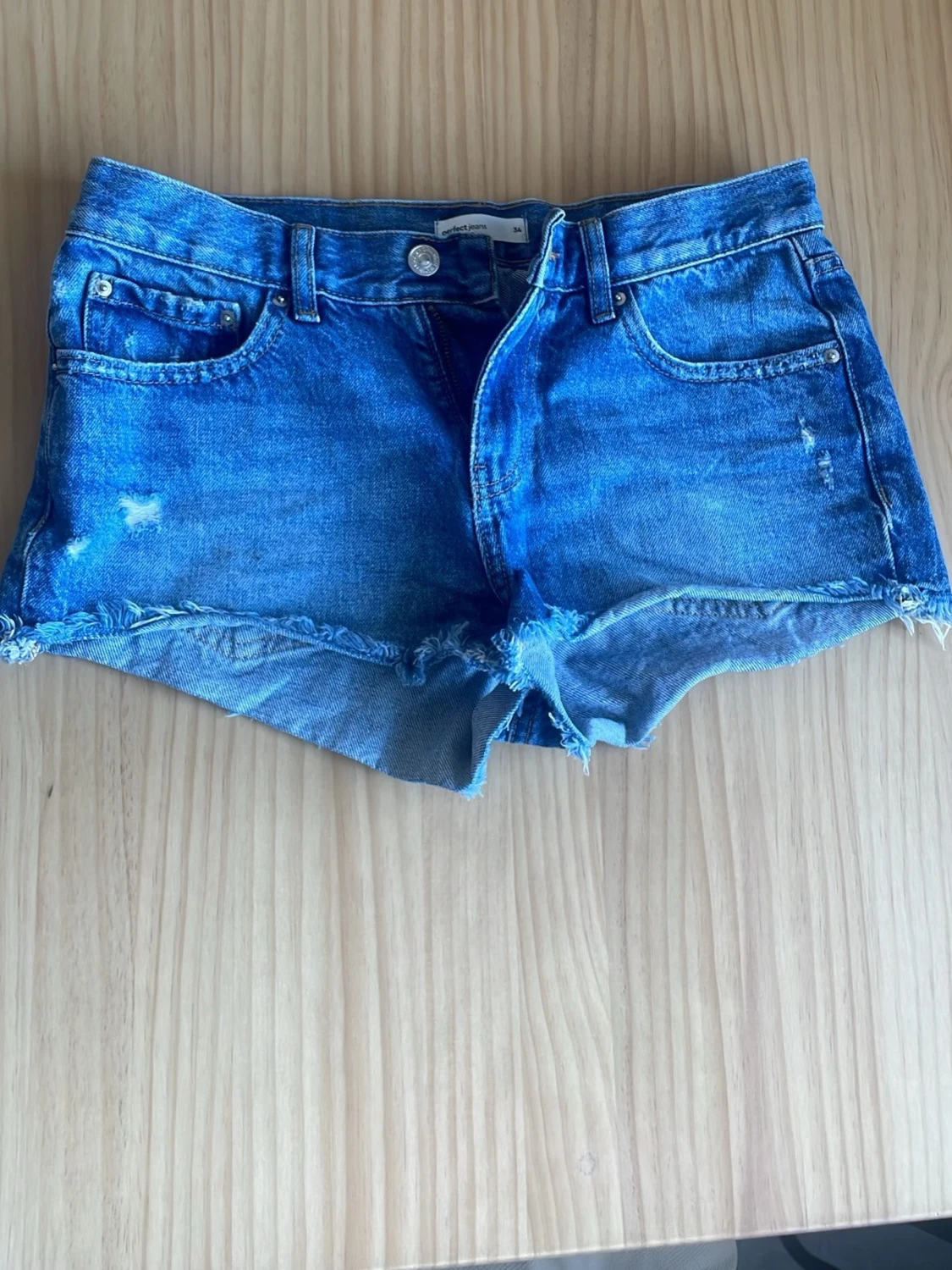 Blå jeansshorts 