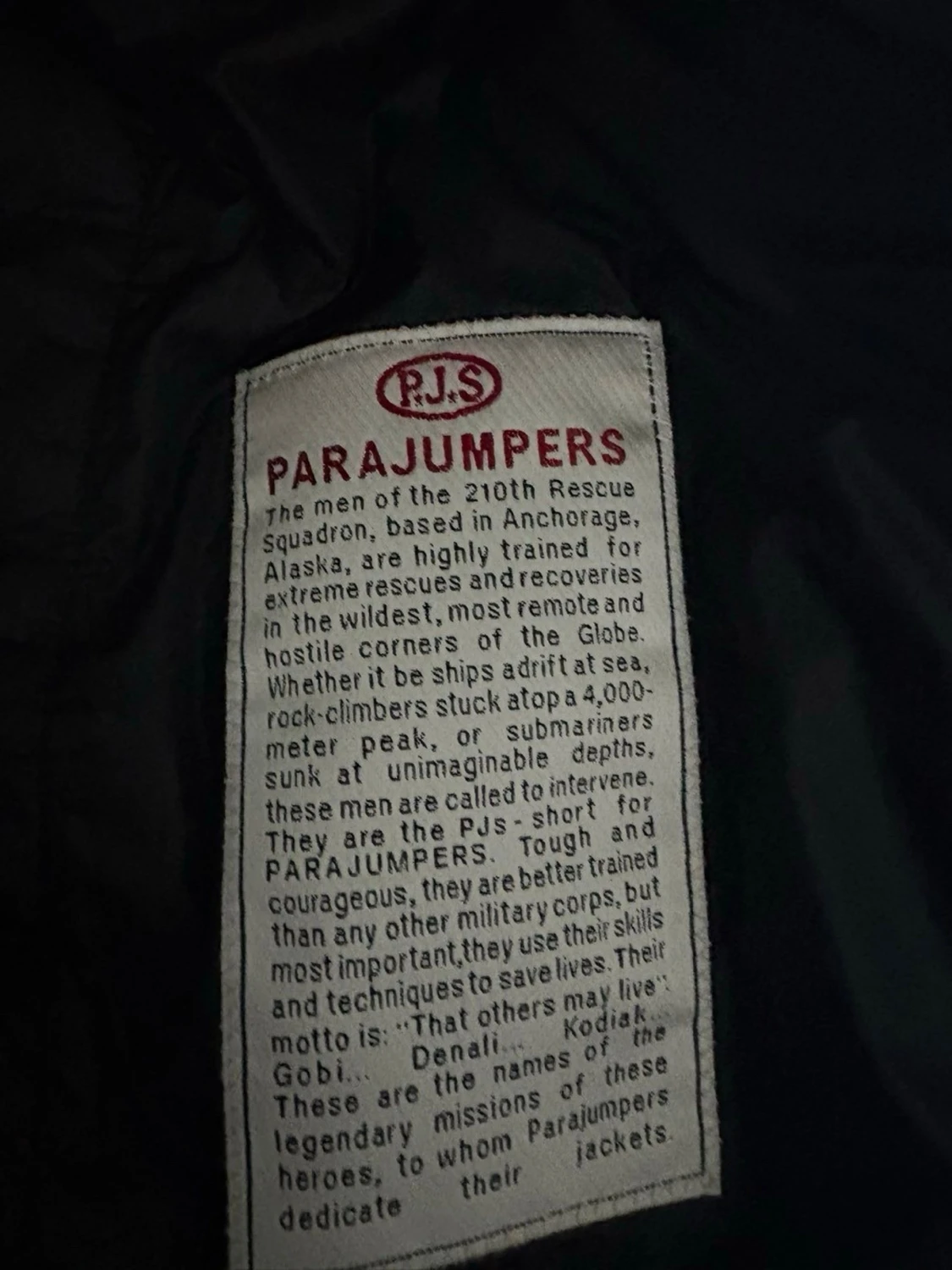 Svart dunväst från Parajumpers - 4