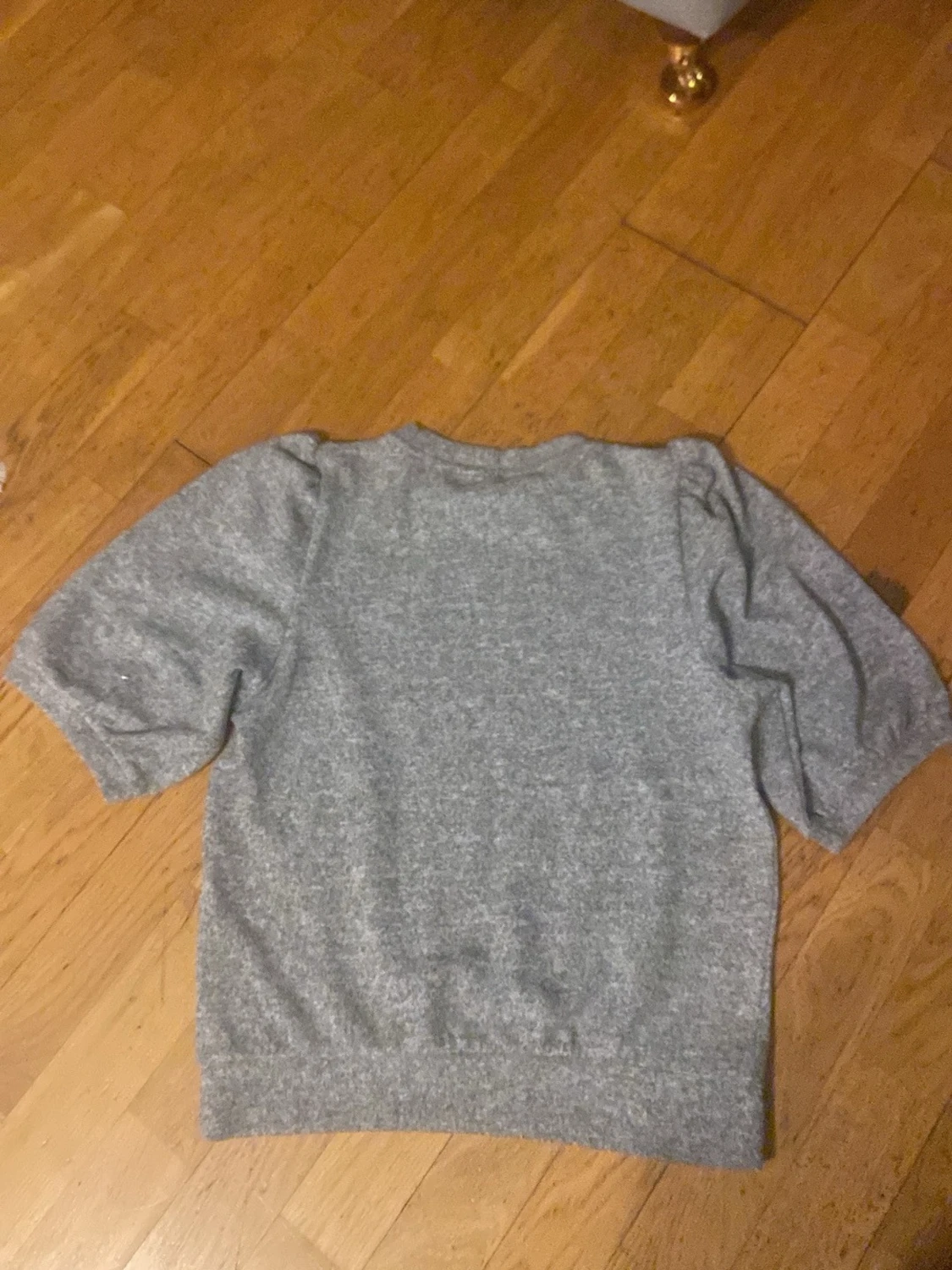 Grå tröja från 157 - 2