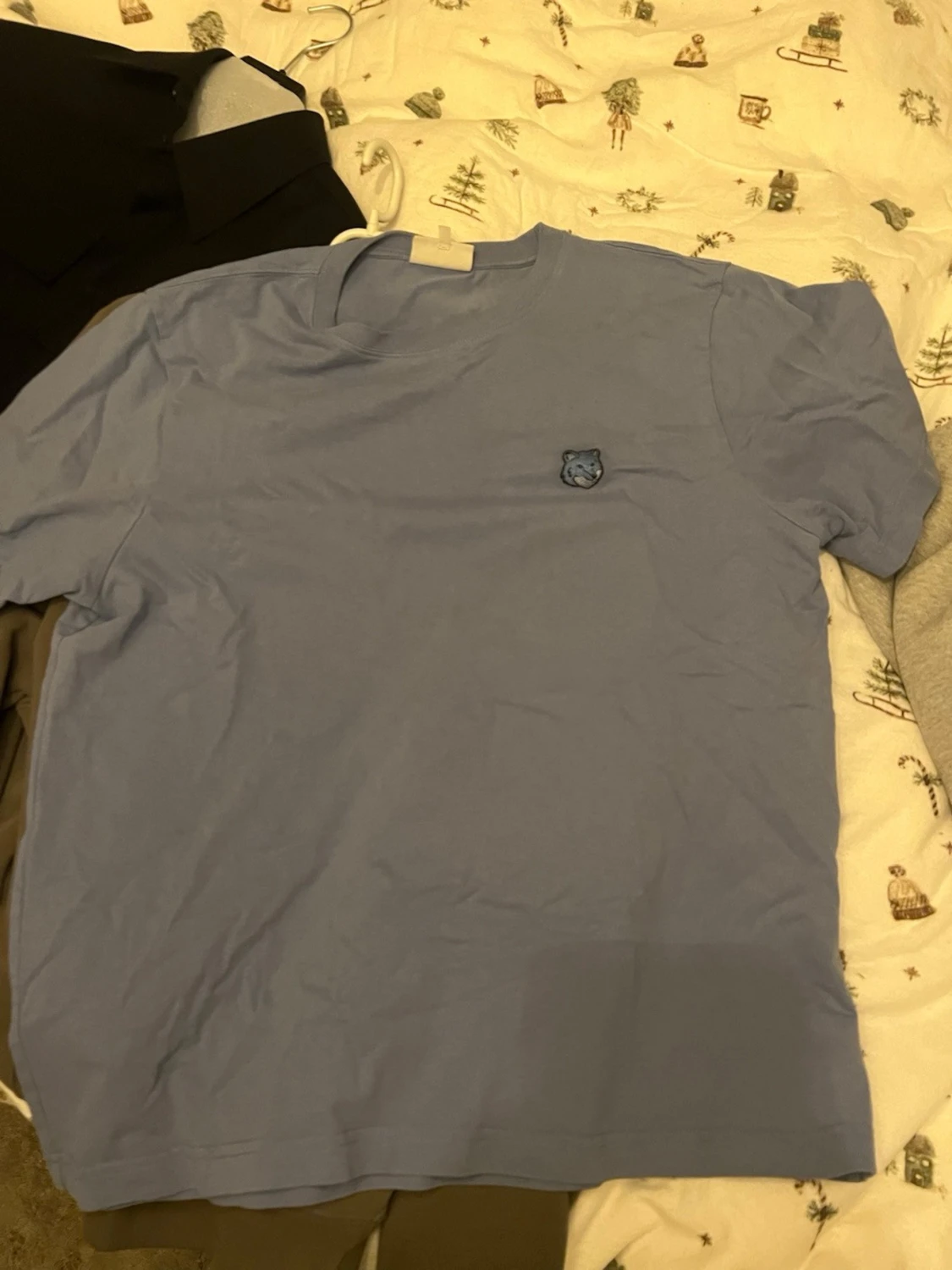 Blå t-shirt från Kitsune