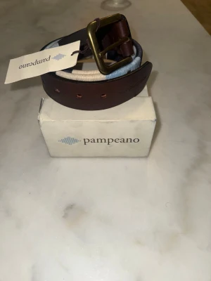 Pampeano bälte - Schysst pampeano bälte för dig som vill sticka ut mer. Allt är og. Storleken är 90cm från mitten hålet till spännaren. Vid mer frågor är det bara att skriva i dm