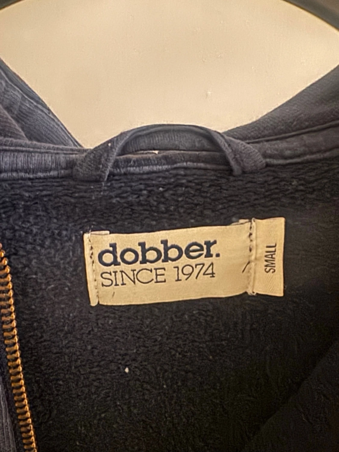 Hoodie i mörkblå  - 94