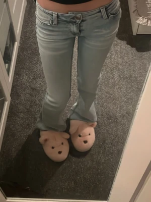 Cheap monday jeans  - säljer mina cheap monday jeans som är i super bra skick, inte några tecken på användning, ni får gärna kontakta om ni undrar något ❤️
