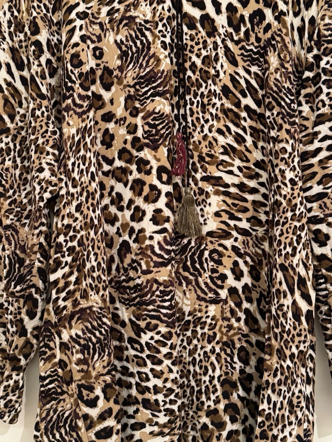 Leopardmönstrad långärmad klänning - 1