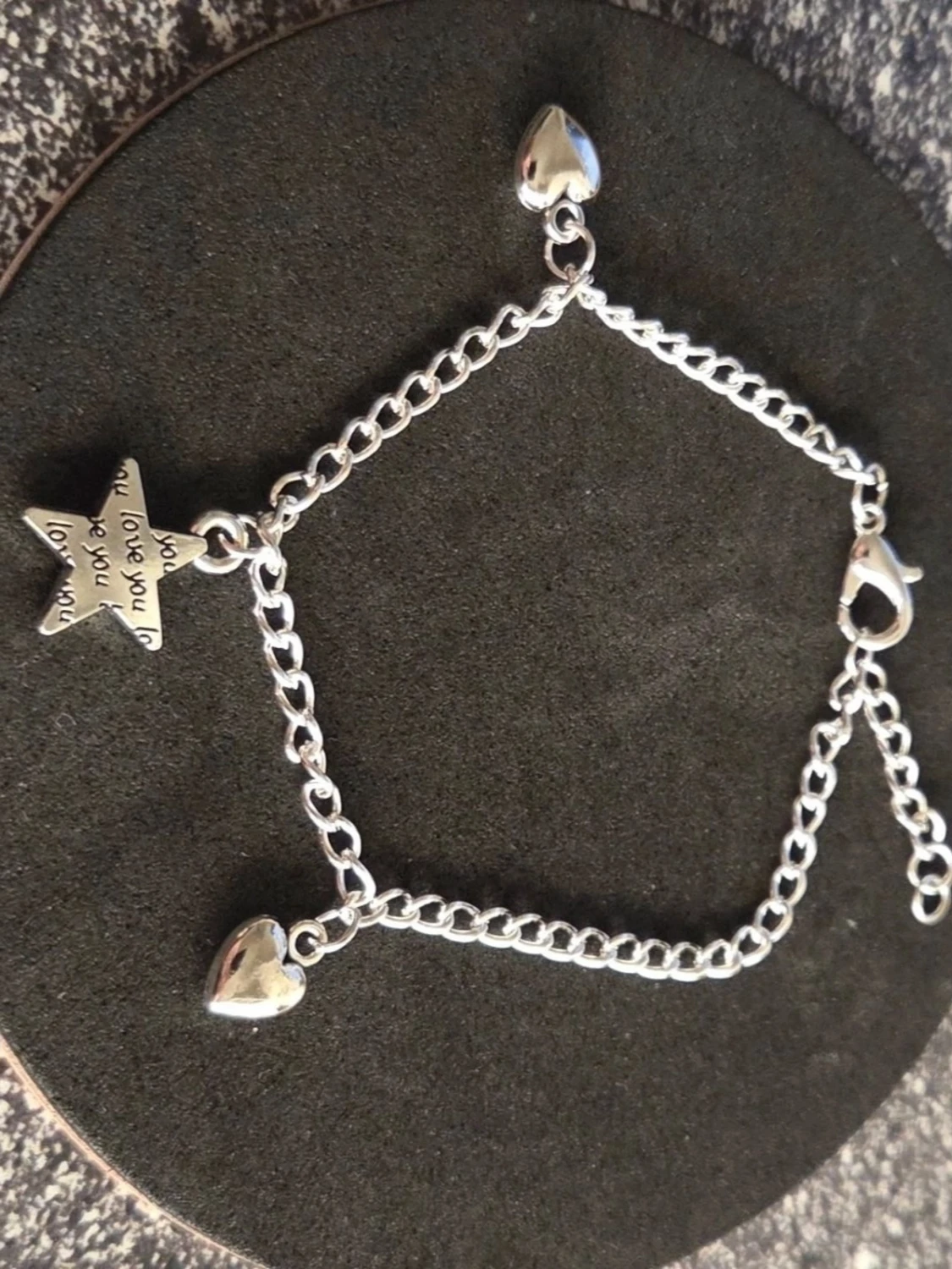 Silverfärgat armband med berlocker Rostfritt Stål  - 1