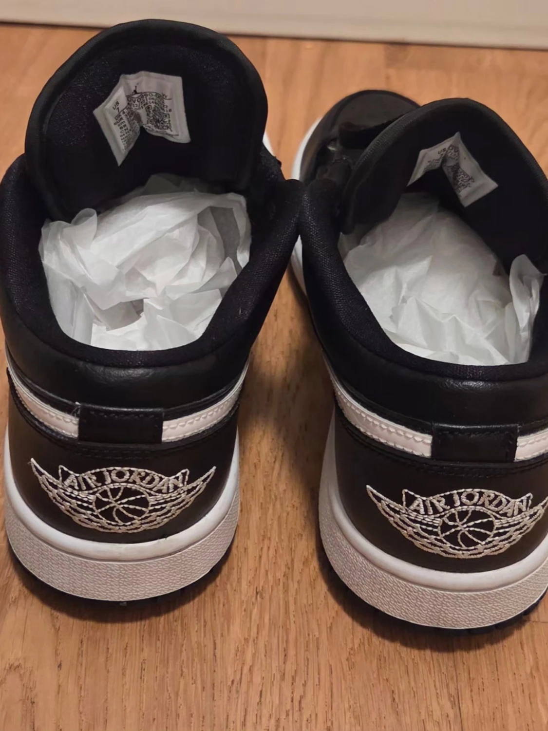 Svarta Air Jordan 1 Low sneakers - 2