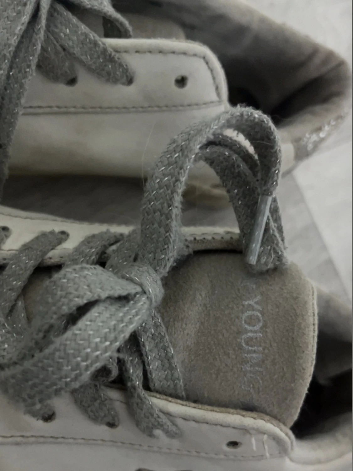 Vita sneakers med glitterstjärnor - 2