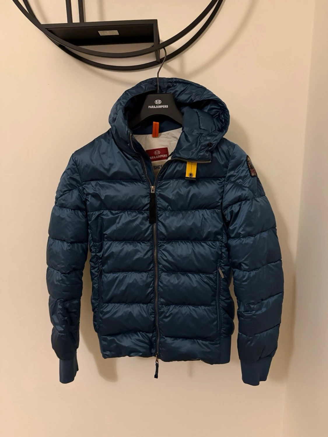 Blå pufferjacka från Parajumpers