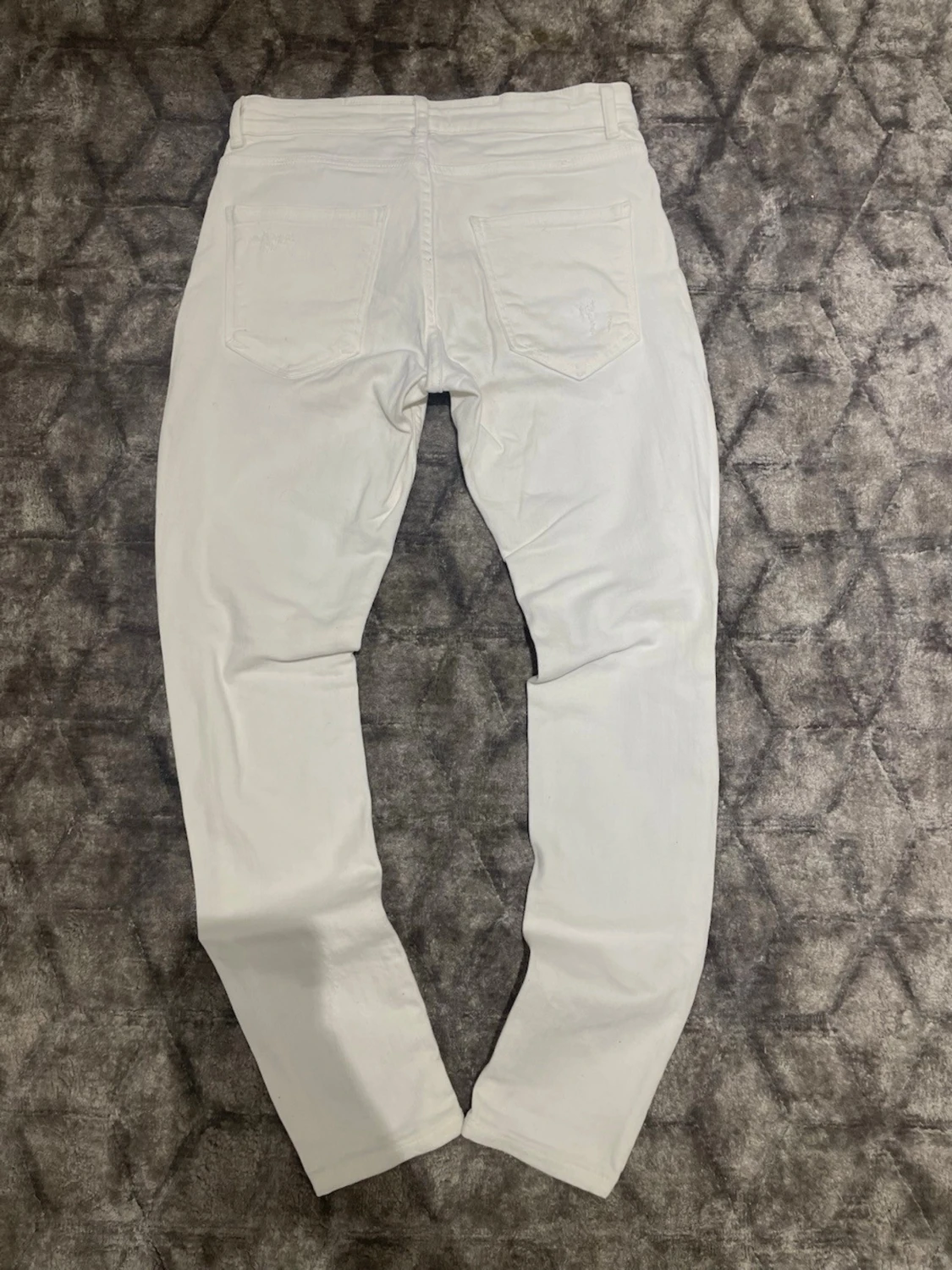 Vita ripped skinny jeans från Zara - 1