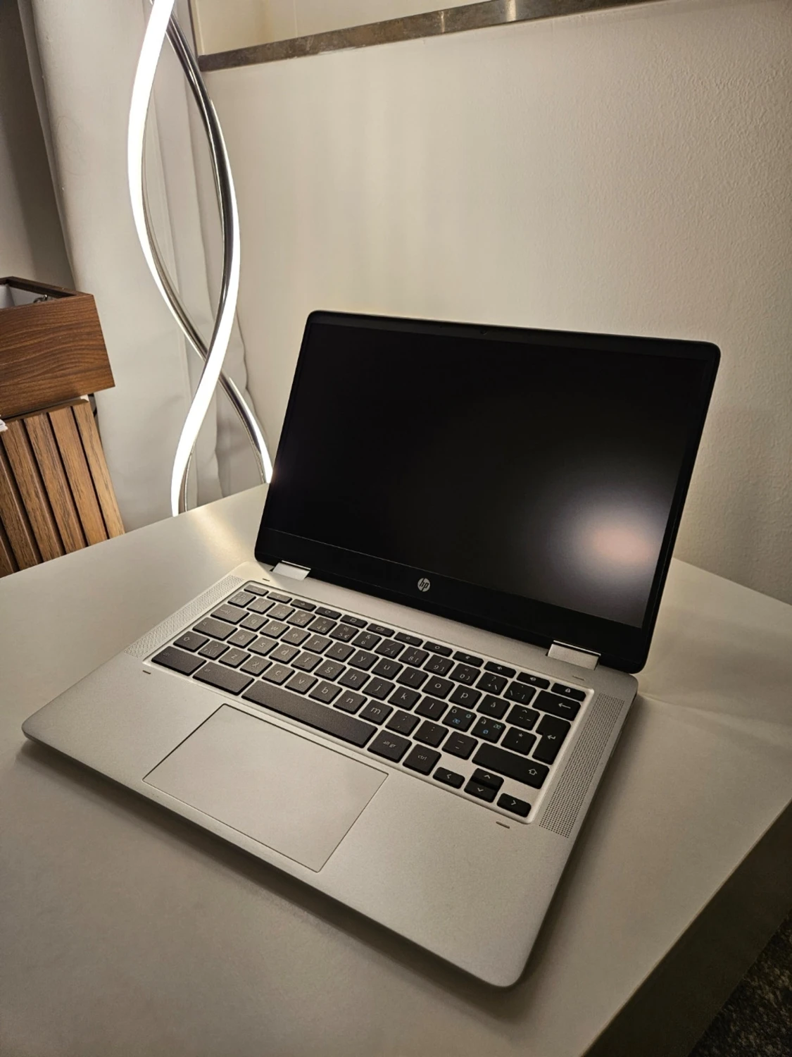 Laptop HP med (Pekskärm) + Gamingmus - 1