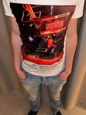 Bastille tshirt - Nypris=995 vårat pris=149