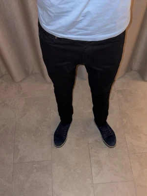 Tiger of Sweden jeans - Tiger of sweden jeans!, nypris=1299 vi säljer för 350 skick=9/10 skriv vid frågor eller funderingar!