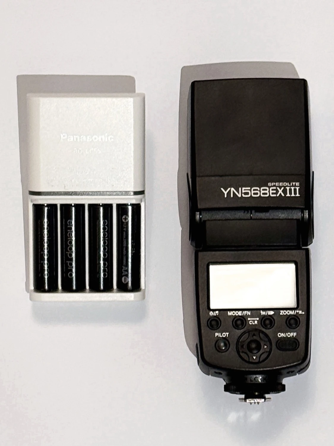  Yongnuo YN568EX III TTL blixt för Canon/Nikon DSLR-kameror - 1