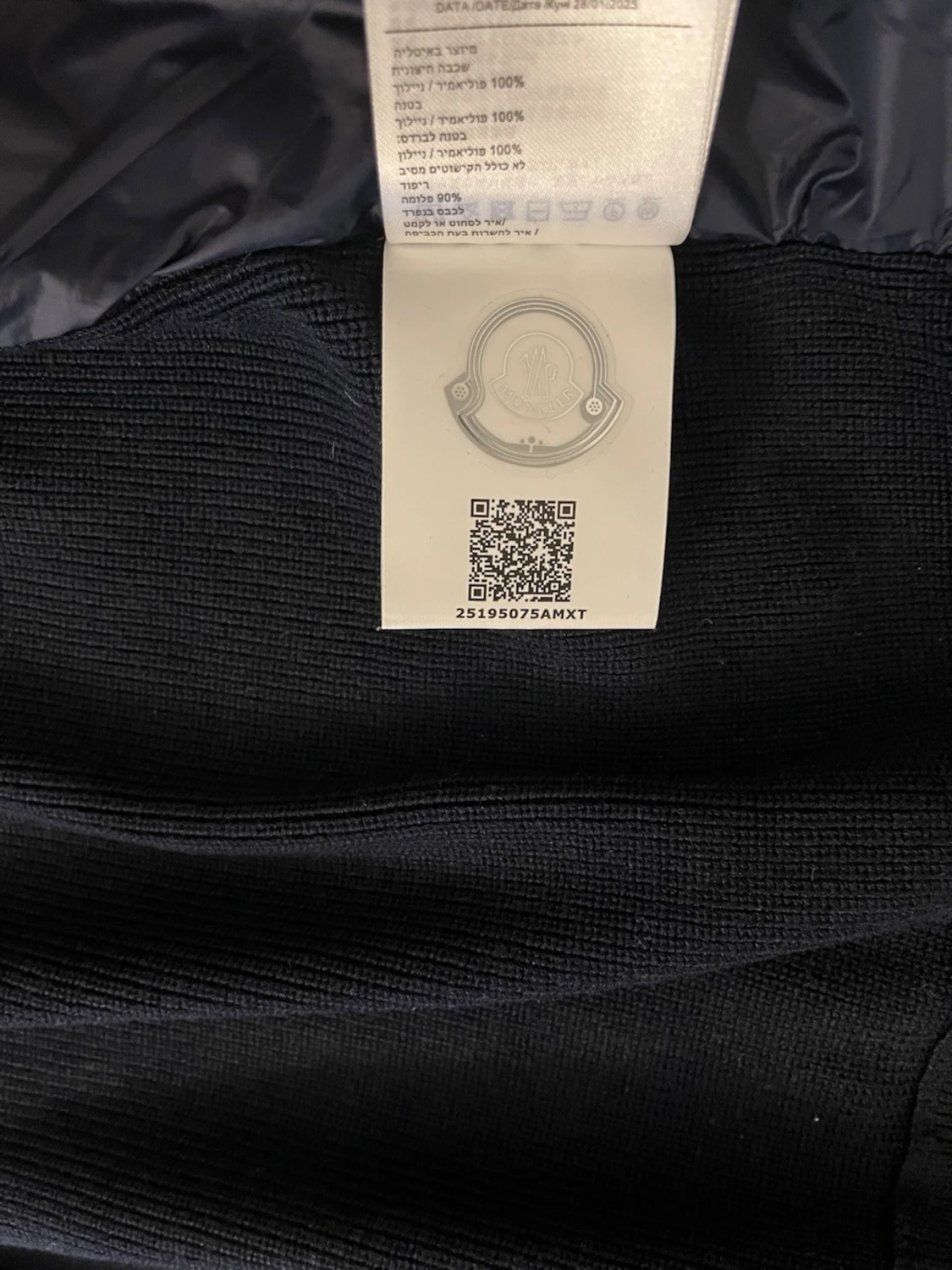 Mörkblå pufferjacka från Moncler - 5