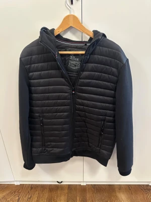 Cardigan/jacka - Jacka från reserved i storlek M. Mycket bra skick