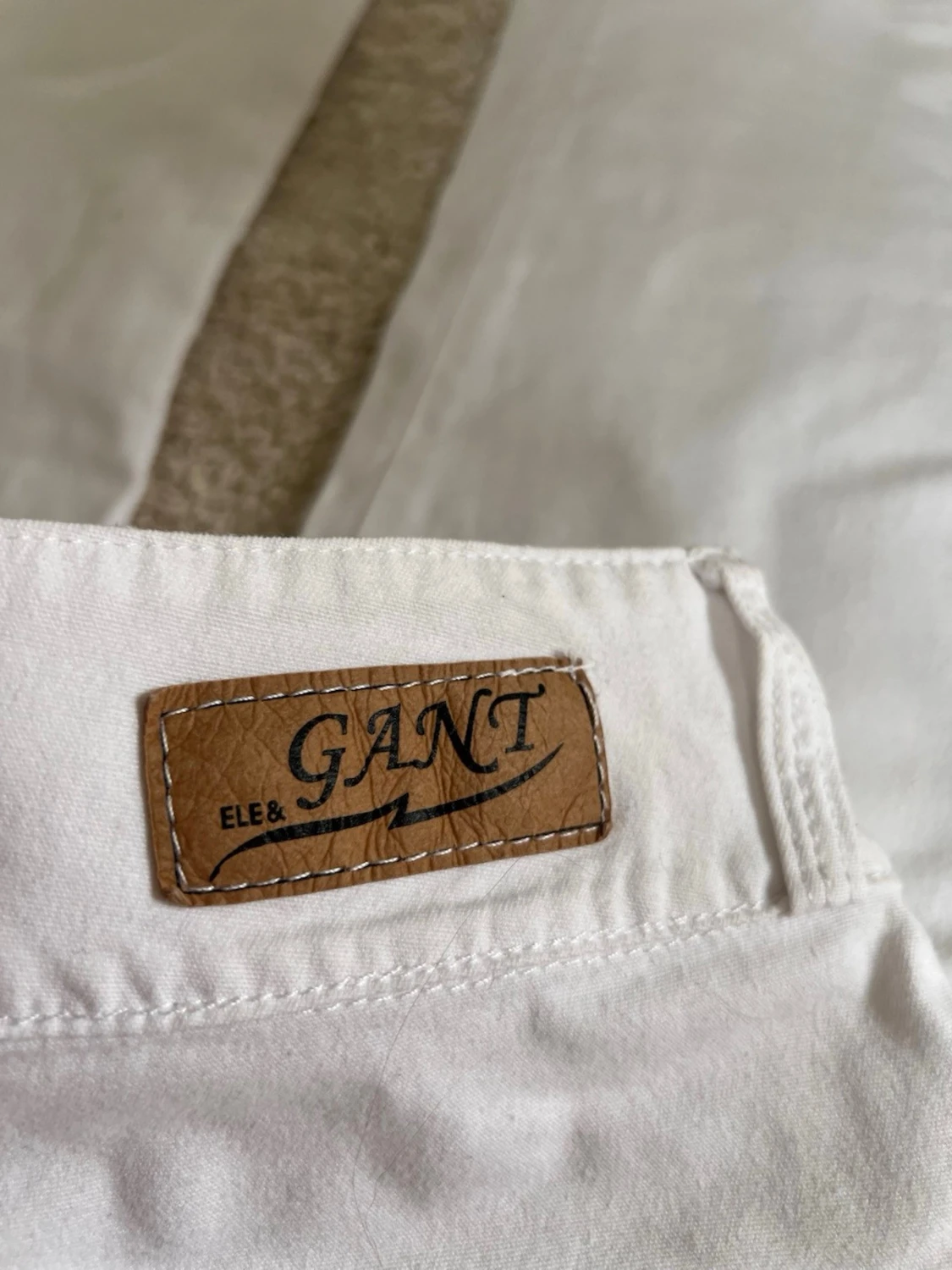 Vita lågmidjade utsvängda jeans - 6
