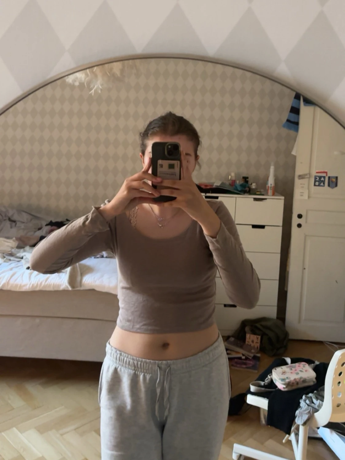 Beige croppad långärmad topp - 1