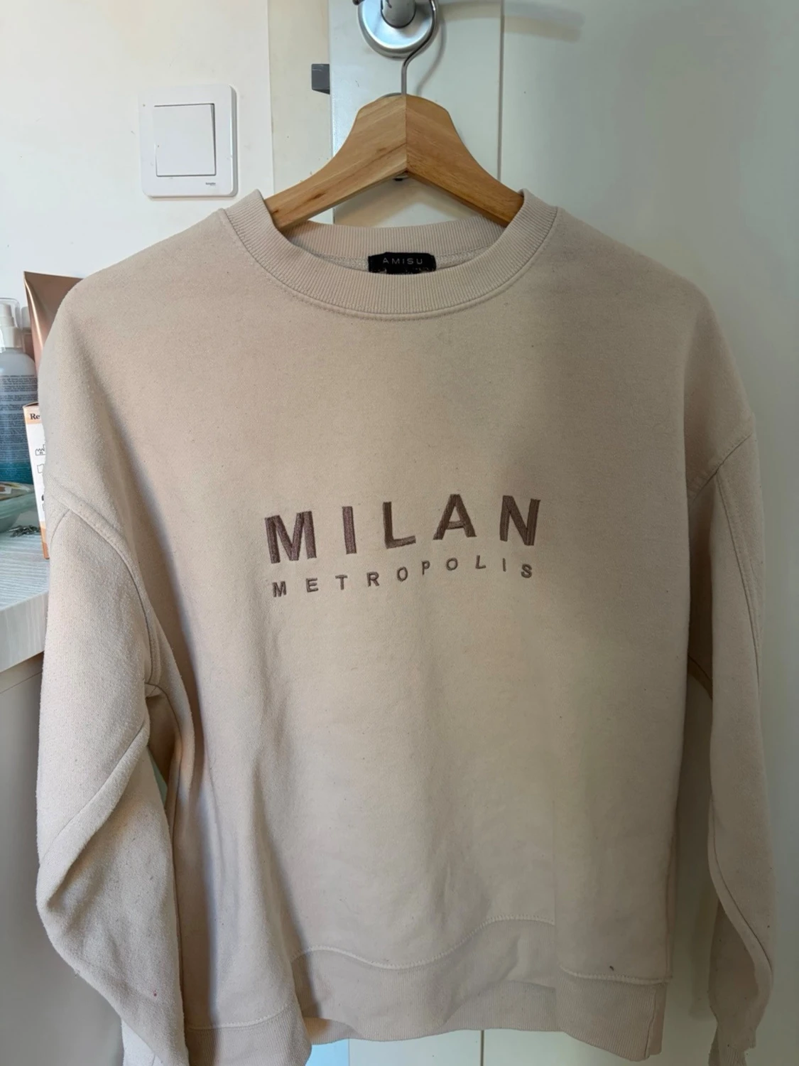 Beige sweatshirt med MILAN-tryck - 1