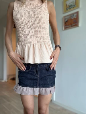 Jeans kjol med volang  - Så snygg jeans kjol med volang ❤️