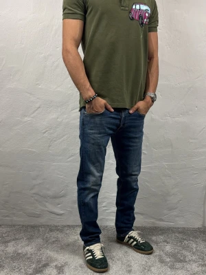 Replay jeans  - Ett par riktigt snygga Replay jeans i storlek W30 L30 i modellen Grover 