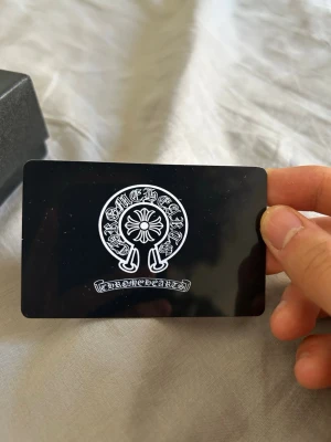 Svart Chrome Hearts kort - Ett kort