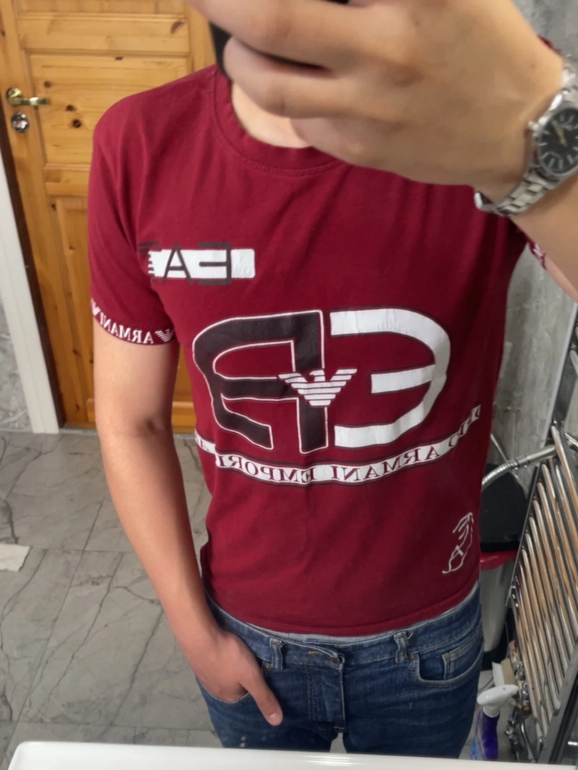 Vinröd EA7 t-shirt från Emporio Armani - 1