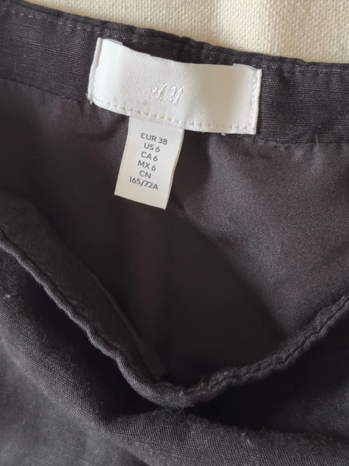 Svart kortkjol från H&M i bomull - 2