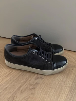 Lanvin - Säljer dessa då dom inte passar mig aldrig använt dom, dustbag ingår 