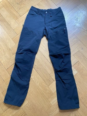 Mid II flex Haglöfs friluftsbyxor storlek 34 long  - Mid II flex Haglöfs friluftsbyxor storlek 34 long 