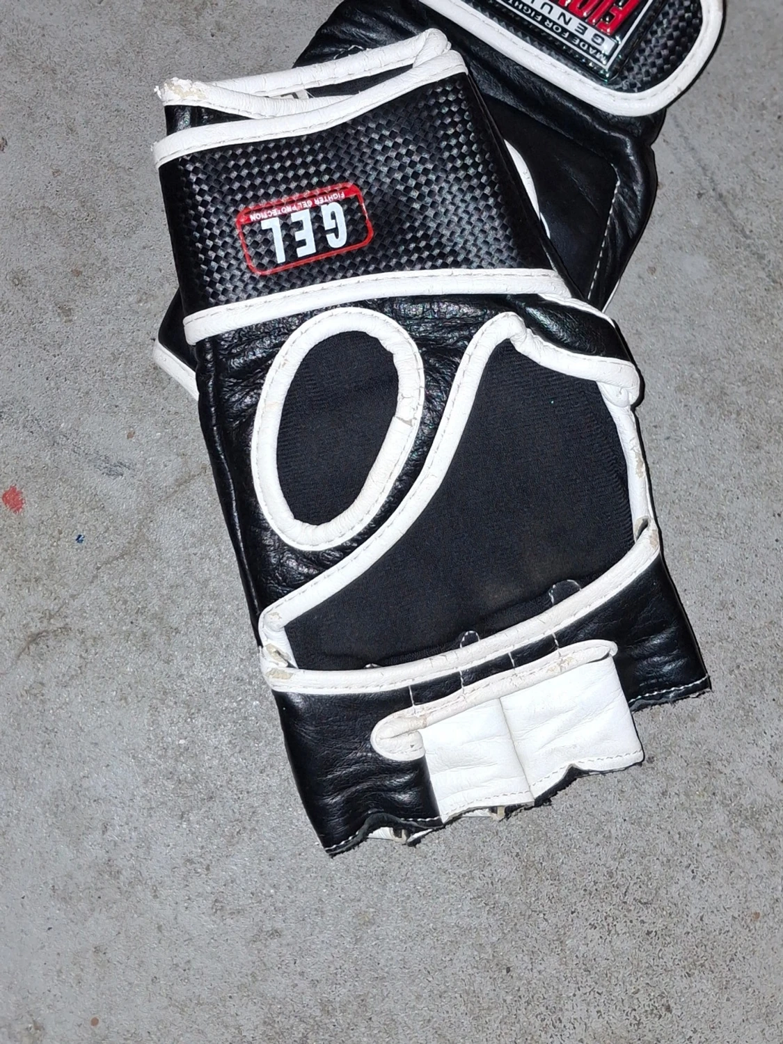 Svarta Fighter MMA-handskar i skinn - 2