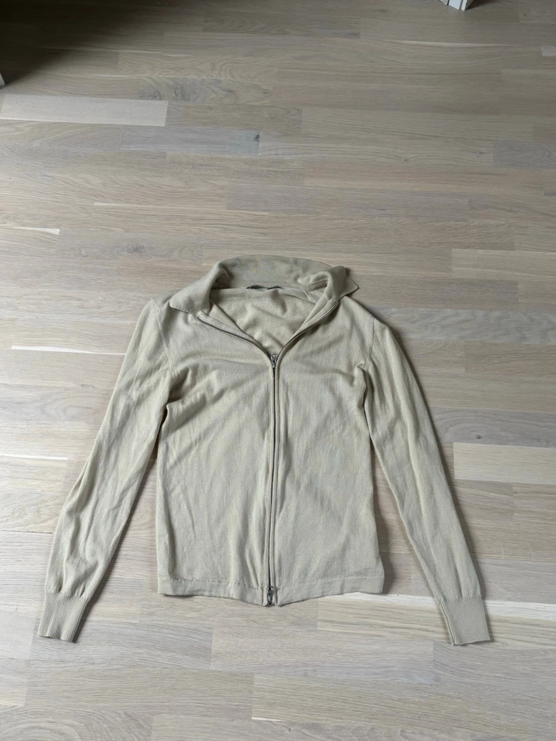 Stickad zip tröja 