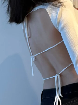 Topp med öppen rygg, strl xs - Ny (utan prislapp)