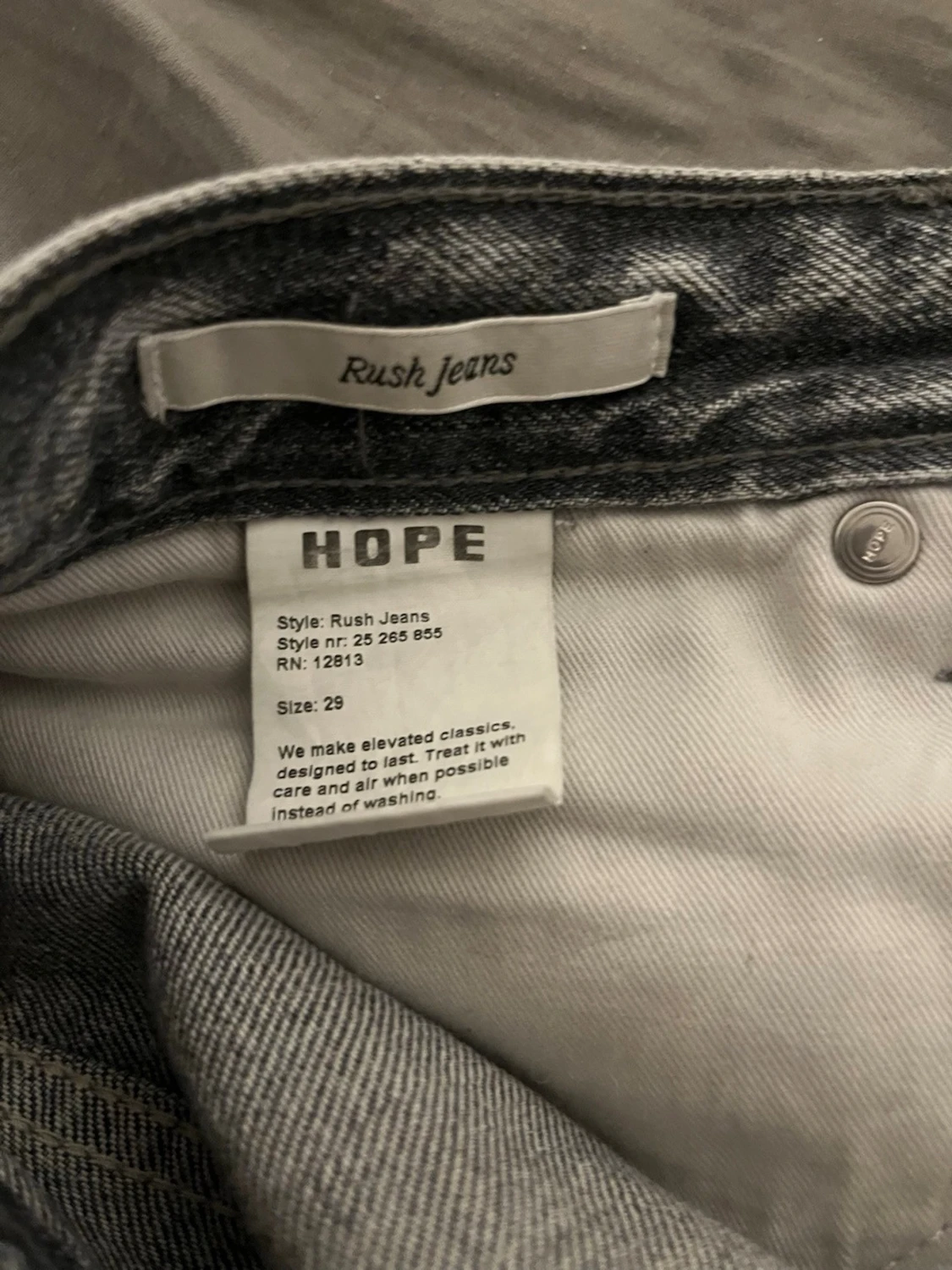Grå raka jeans med tvättad look - 3
