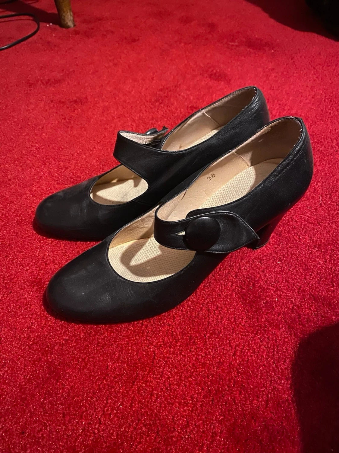 Svarta Mary Jane-pumps med klack - 2