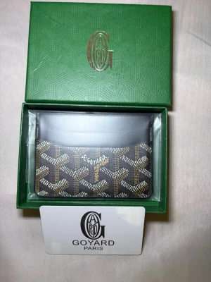  brun mönstrad korthållare - Snygg korthållare 