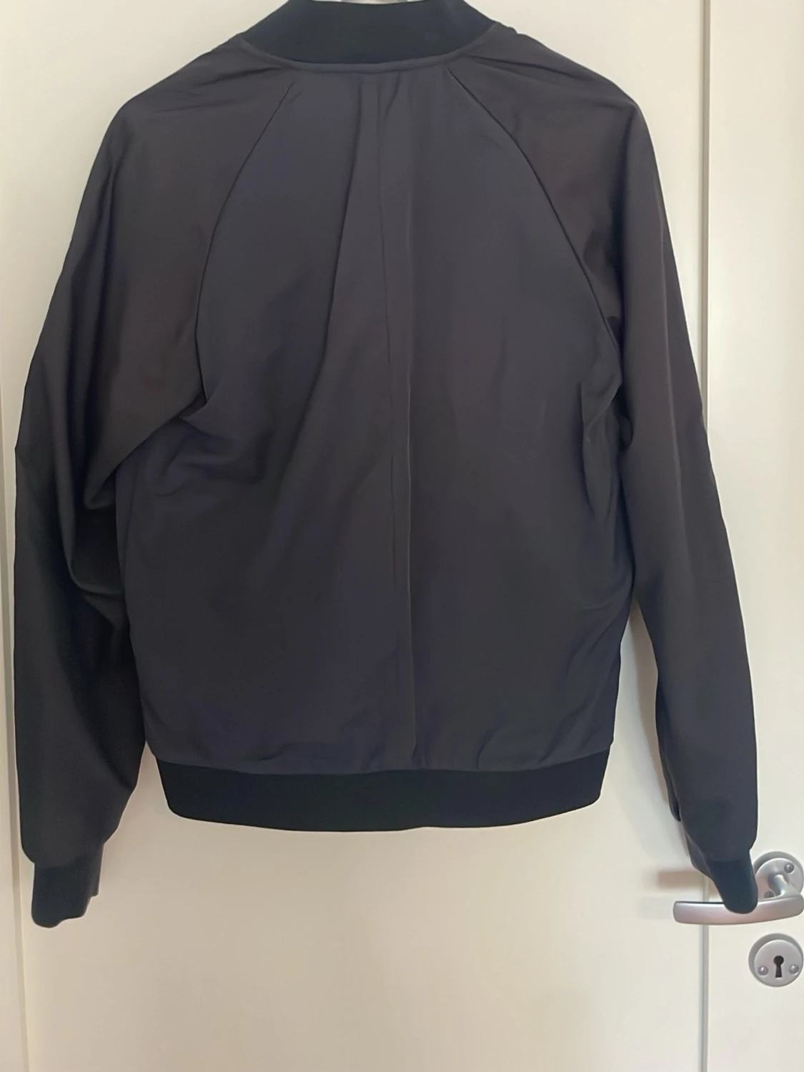 Svart bomberjacka från Nike - 3