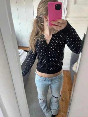 prickig kofta - jättesöt kofta i nyskick 💖