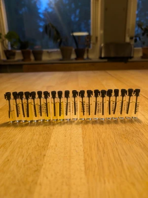 13 parfymprover Essnce  - 1 för 15kr, alla för 160kr. Skyfall mystery, clean vibes, cotton clouds, strawberry eclair, eau de caramel, vanilla sass, Chocolat chaud, noble éclat, tarte au citron, berries & cream, woody sandal, Coco on the beach, very cherry.