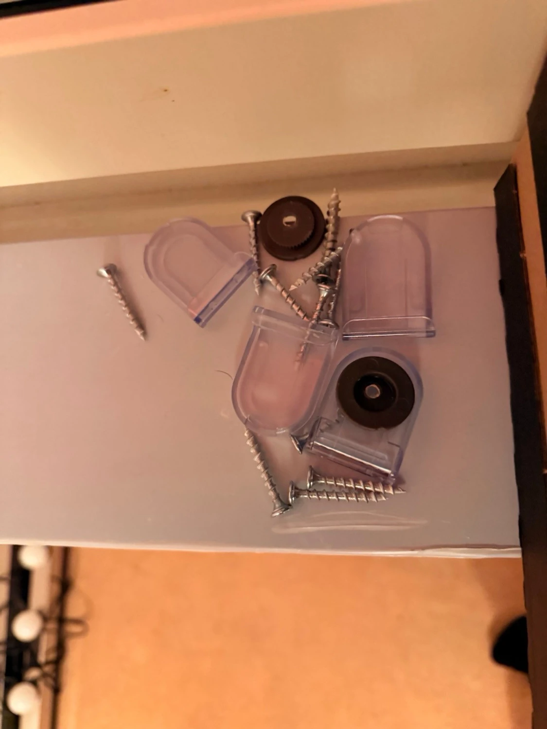 Sminkspegel med belysning - 1