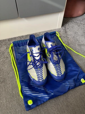 Adidas F50 - Mycket bra skick 