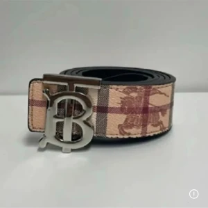 Burberry bälte - Fräsch 110cm/justerbart bälte.