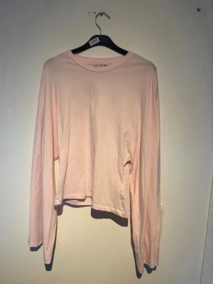 Ny tröja ifrån lager 157 - Aldrig använd