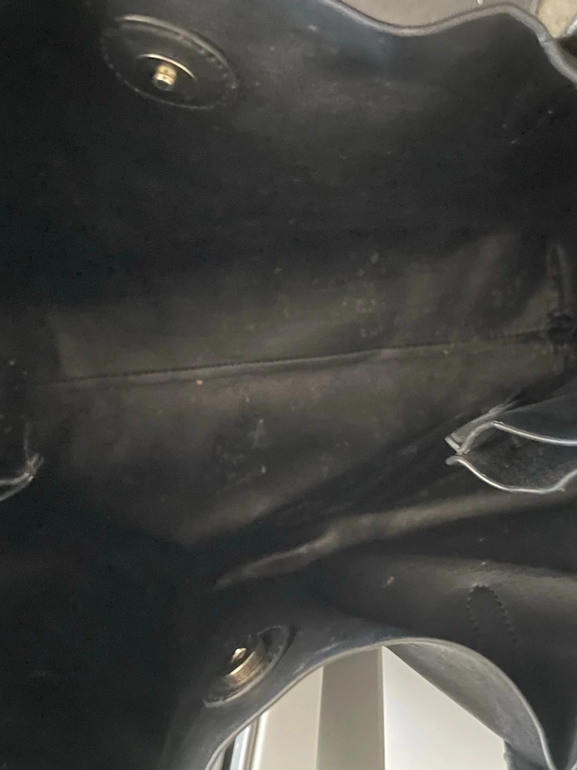 Svart tote handväska med tofs - 4