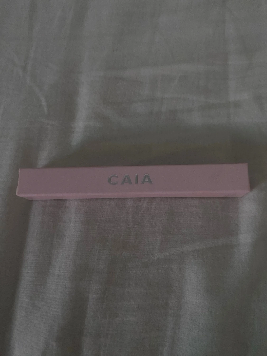 CAIA ögonskuggsstick i rosa hylsa