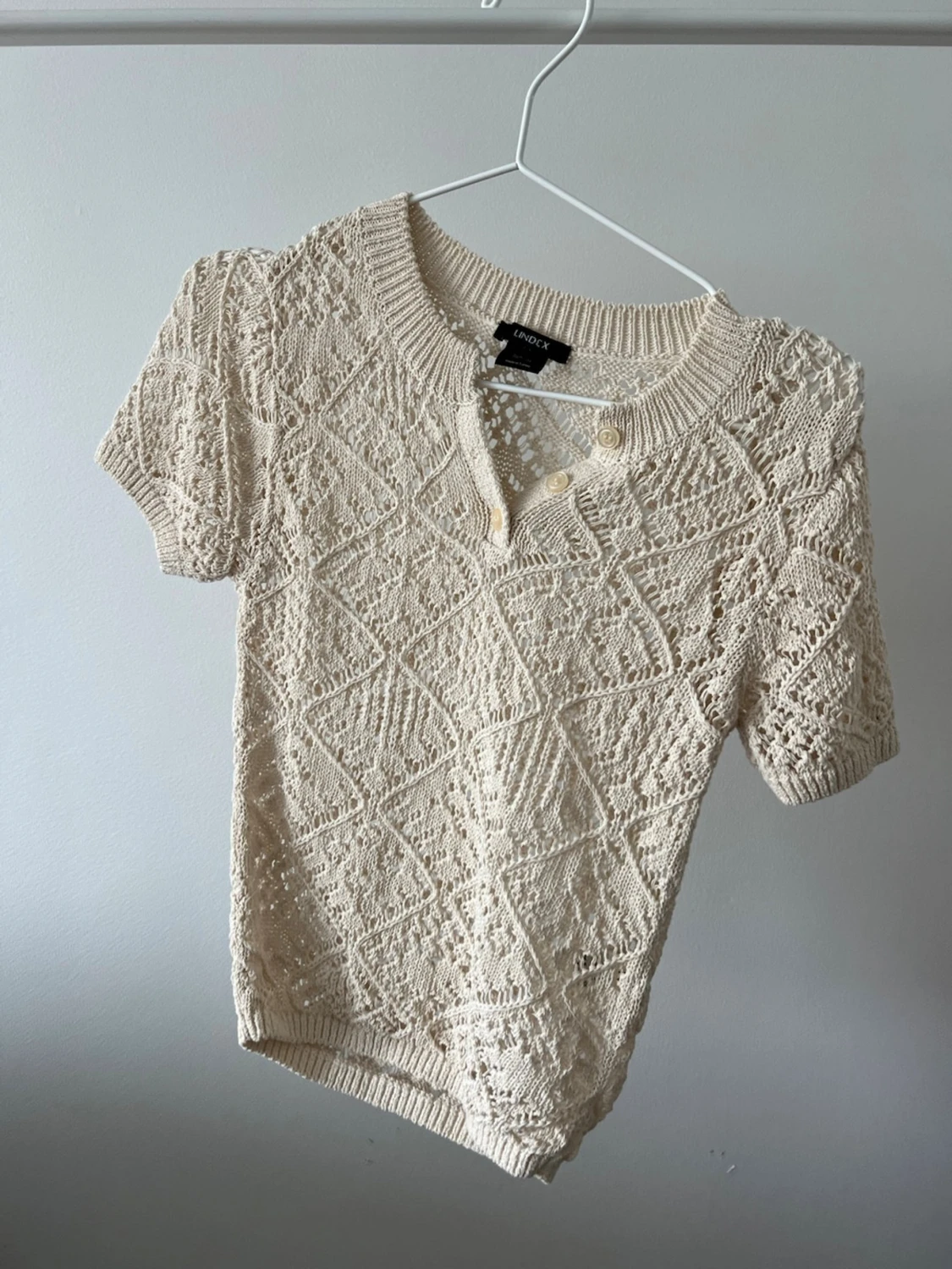 Beige stickad topp från Lindex 
