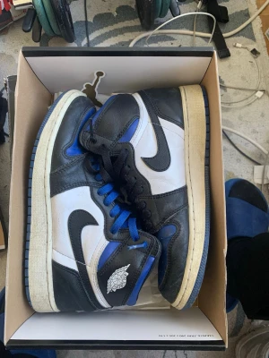 Air Jordan 1 Retro High OG Royal - Fina skor storlek 39