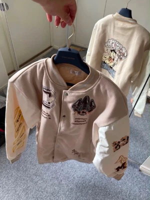 Offwhite x AC Milan beige varsity jacket - Never used, in amazing condition. Ask DM for more questions and follow insta to join our giveaways!